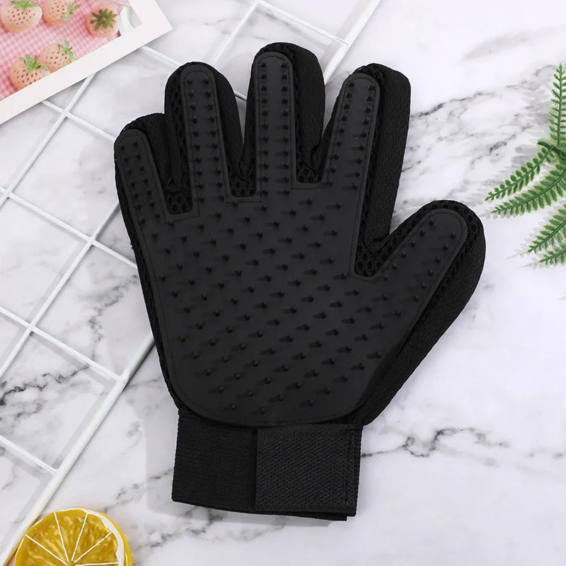 Pet Glove Cat Grooming - Goshen Delightful Superstore